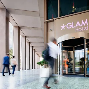 Glam Mediolan